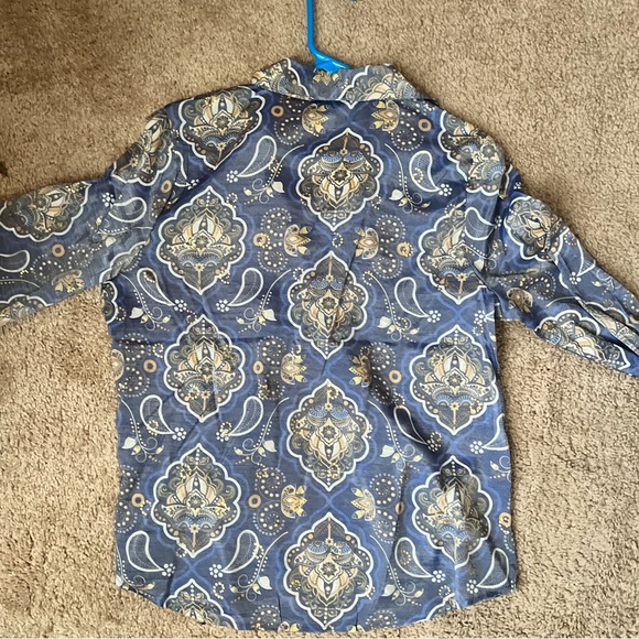 Alex & Parker sheer button up - Picture 1 of 3